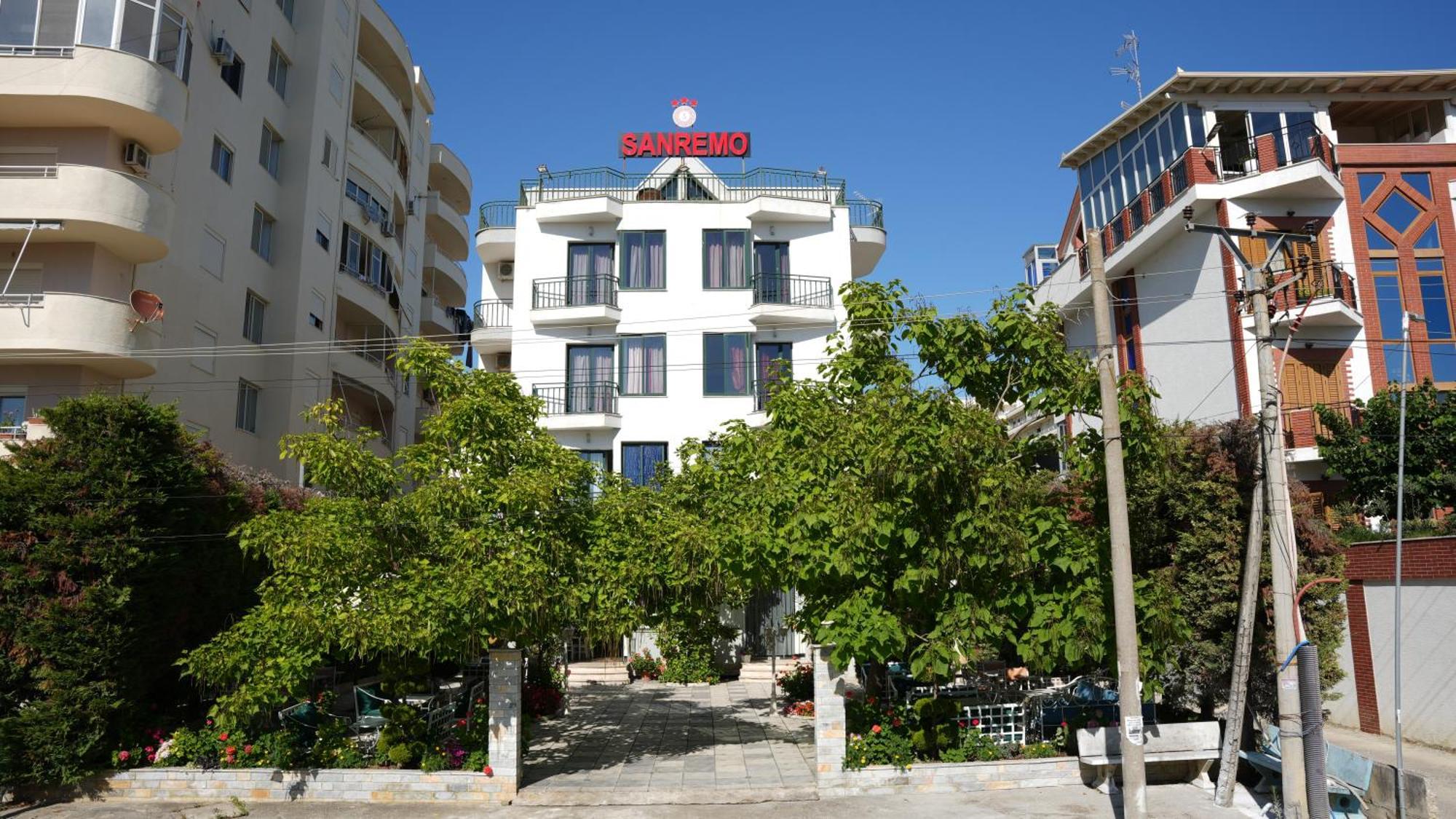 Sanremo Hotel Restorant Škalngur Екстериор снимка